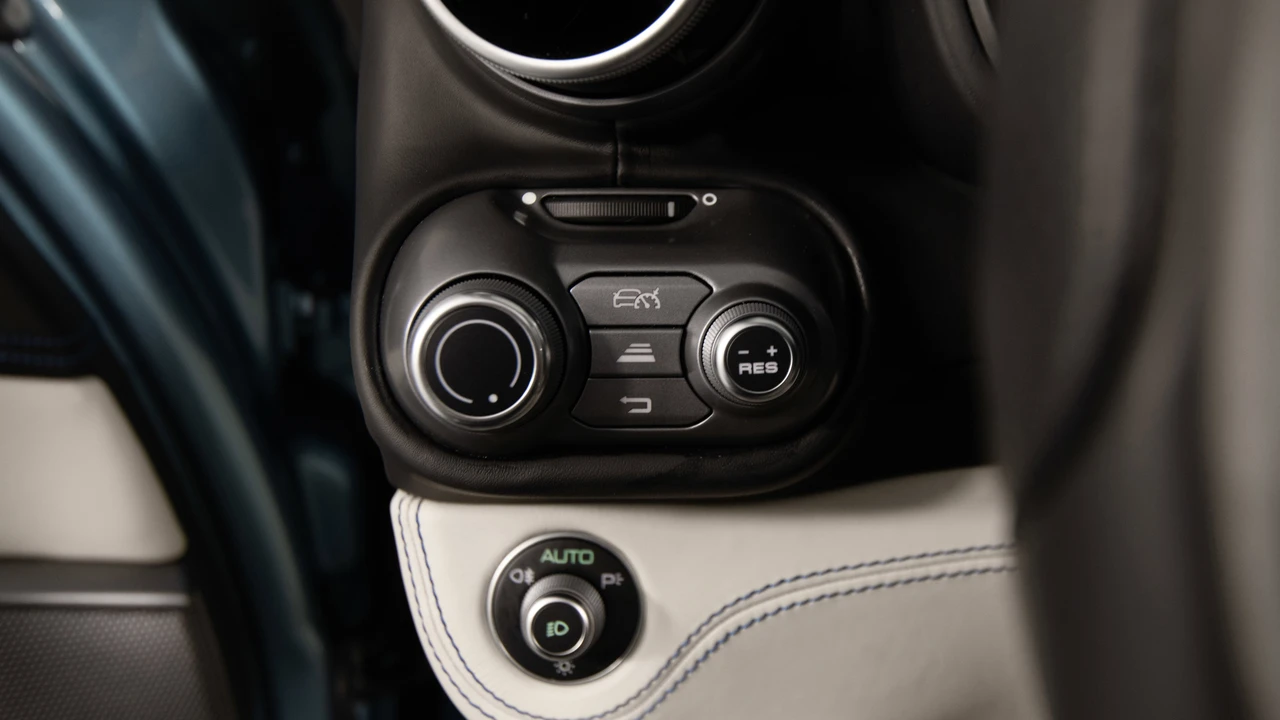 2023 Ferrari Portofino M - Image 25 of 31