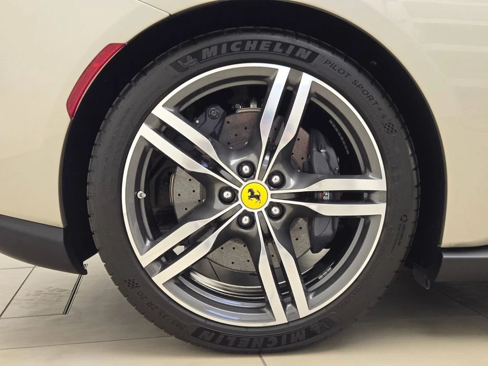 2023 Ferrari Portofino M - Image 8 of 31