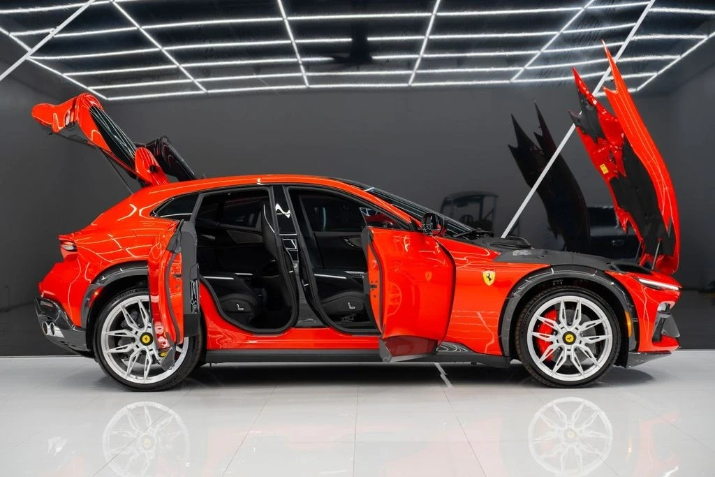 2023 Ferrari Purosangue - Image 10 of 21