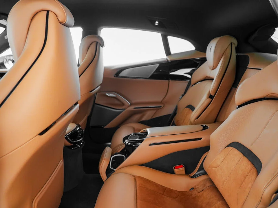 2023 Ferrari Purosangue - Image 20 of 31