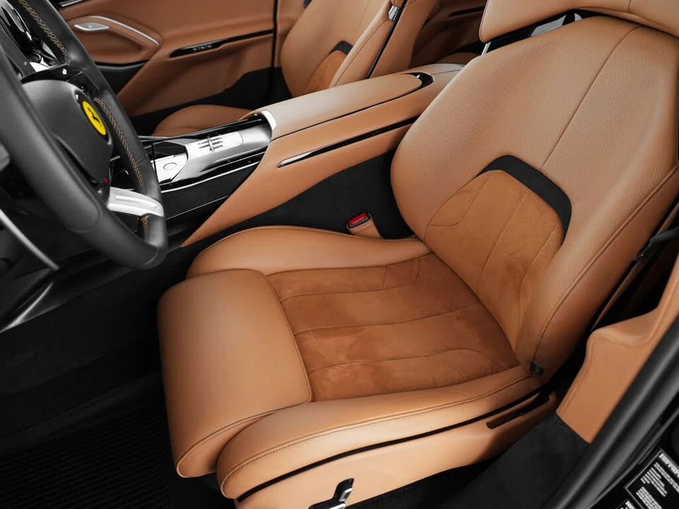 2023 Ferrari Purosangue - Image 13 of 31
