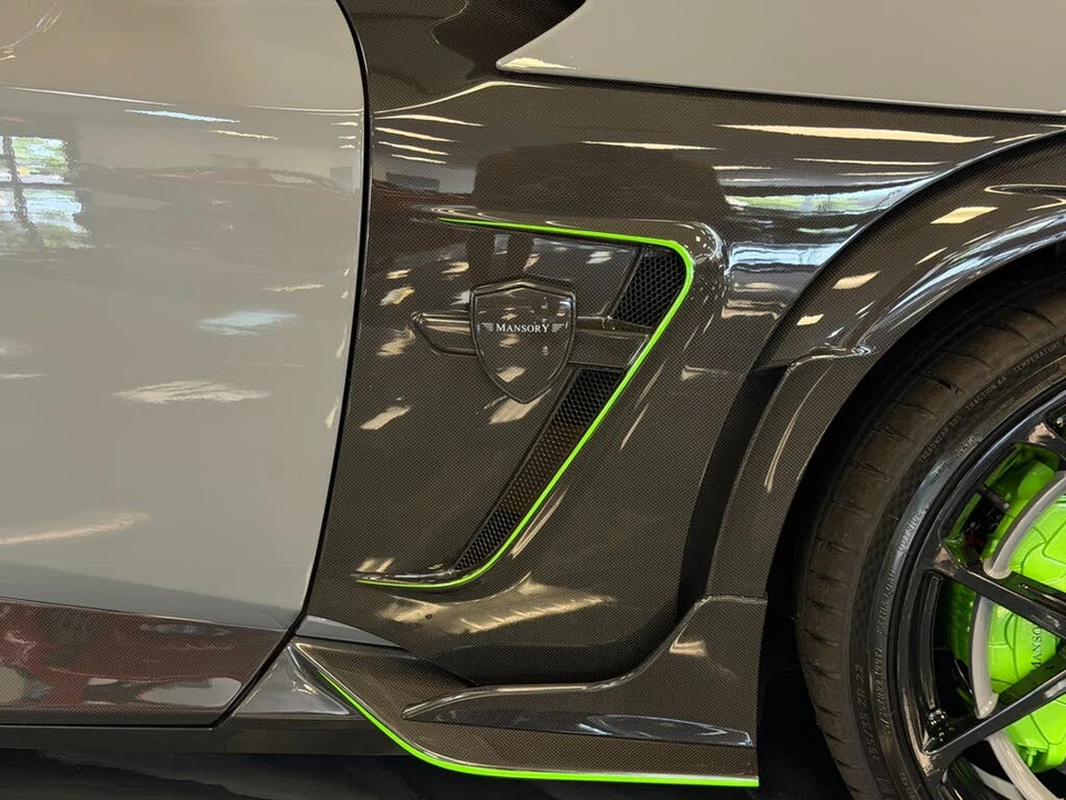2023 Ferrari Purosangue - Image 9 of 31