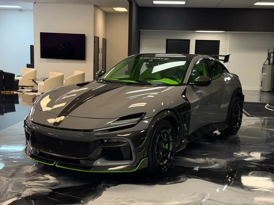 2023 Ferrari Purosangue - Image 24 of 31