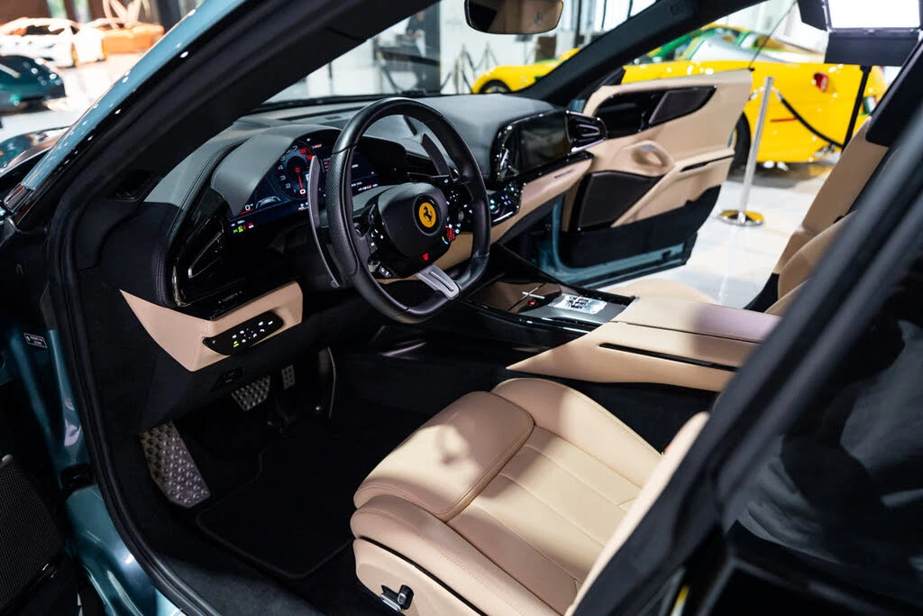 2023 Ferrari Purosangue - Image 10 of 31