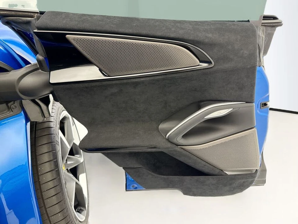 2023 Ferrari Purosangue - Image 25 of 31