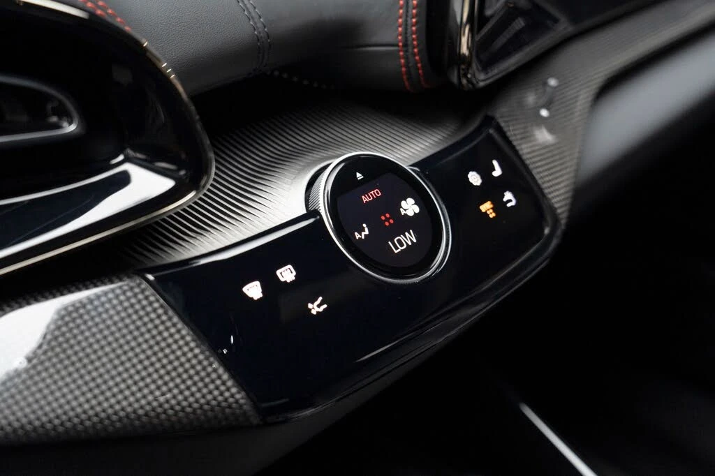2023 Ferrari Purosangue - Image 25 of 31