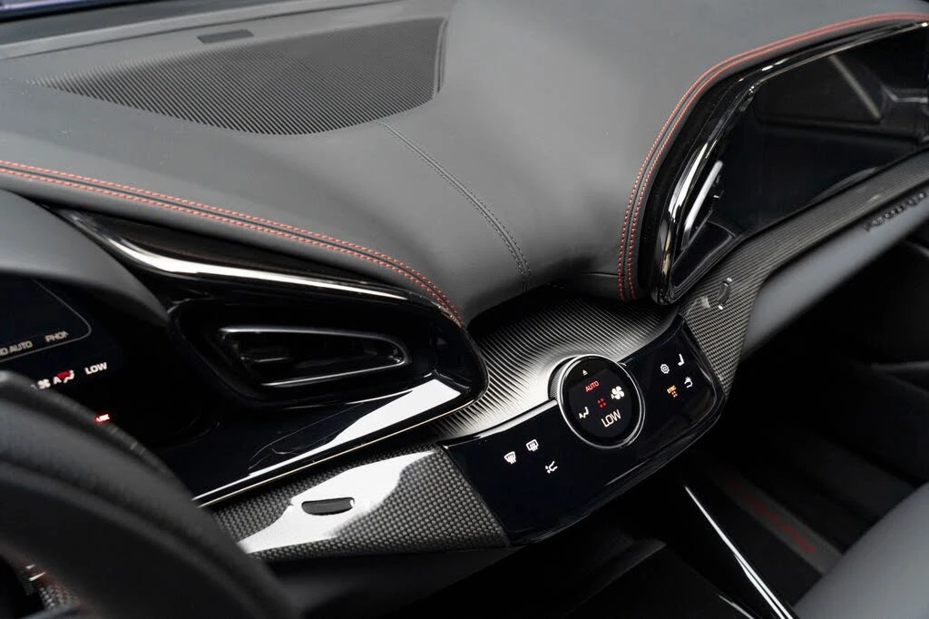 2023 Ferrari Purosangue - Image 24 of 31