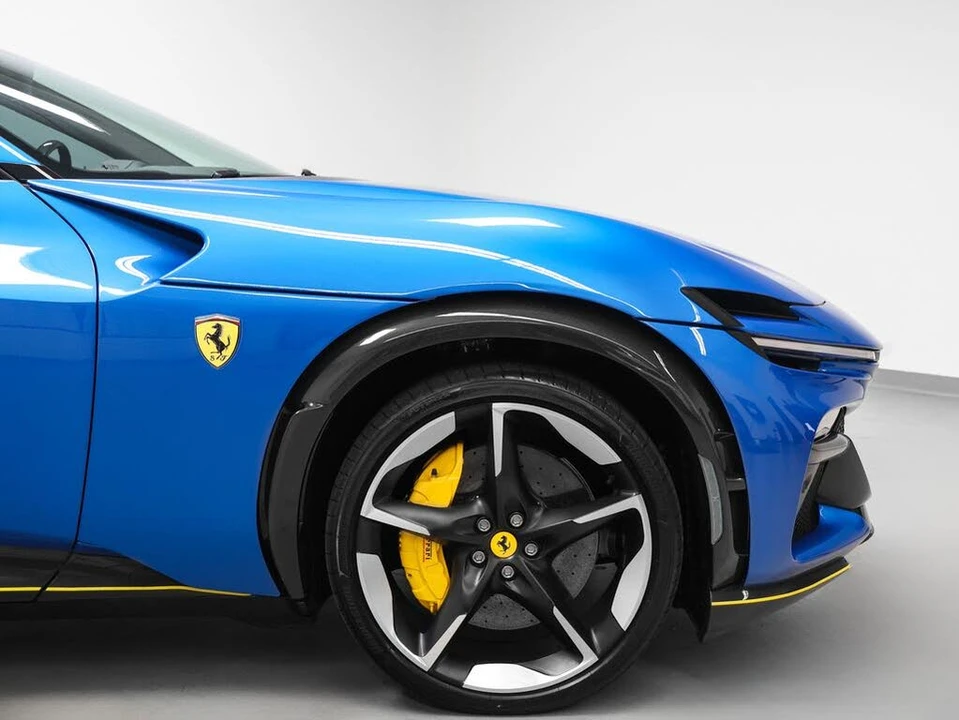 2023 Ferrari Purosangue - Image 12 of 31
