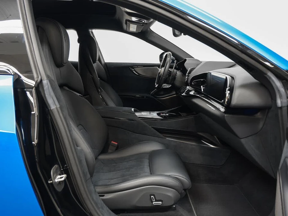 2023 Ferrari Purosangue - Image 26 of 31