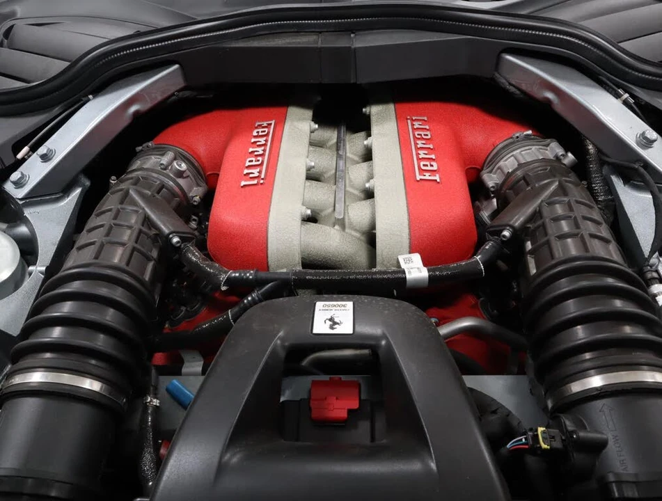 2023 Ferrari Purosangue - Image 13 of 31