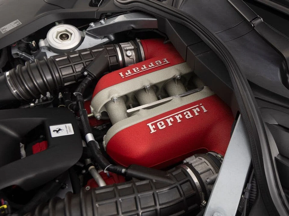 2023 Ferrari Purosangue - Image 29 of 31