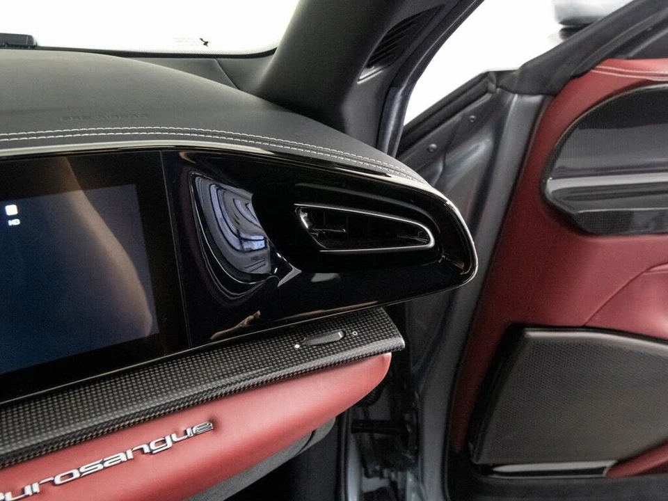 2023 Ferrari Purosangue - Image 25 of 31