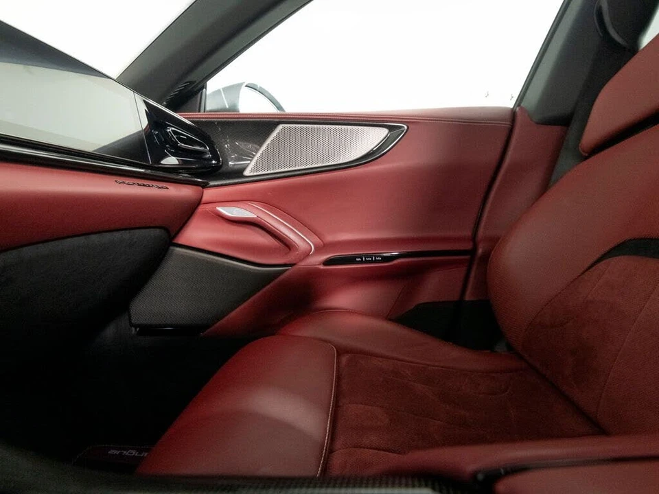 2023 Ferrari Purosangue - Image 21 of 31