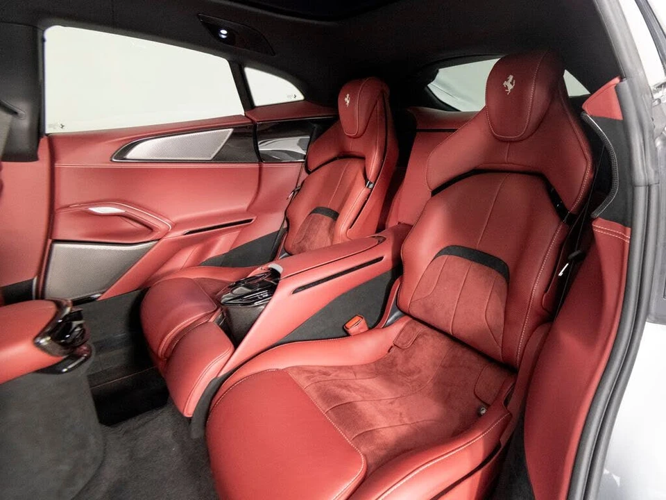2023 Ferrari Purosangue - Image 28 of 31