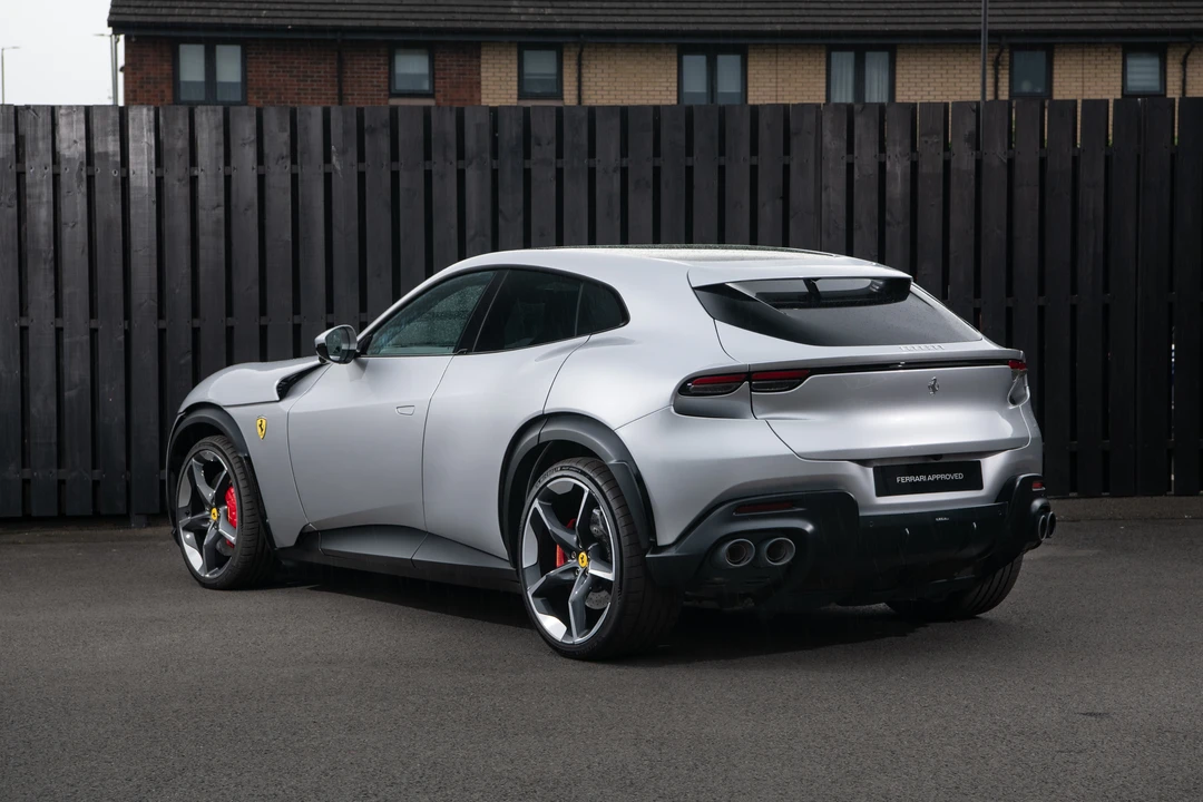 2023 Ferrari Purosangue - Image 5 of 31