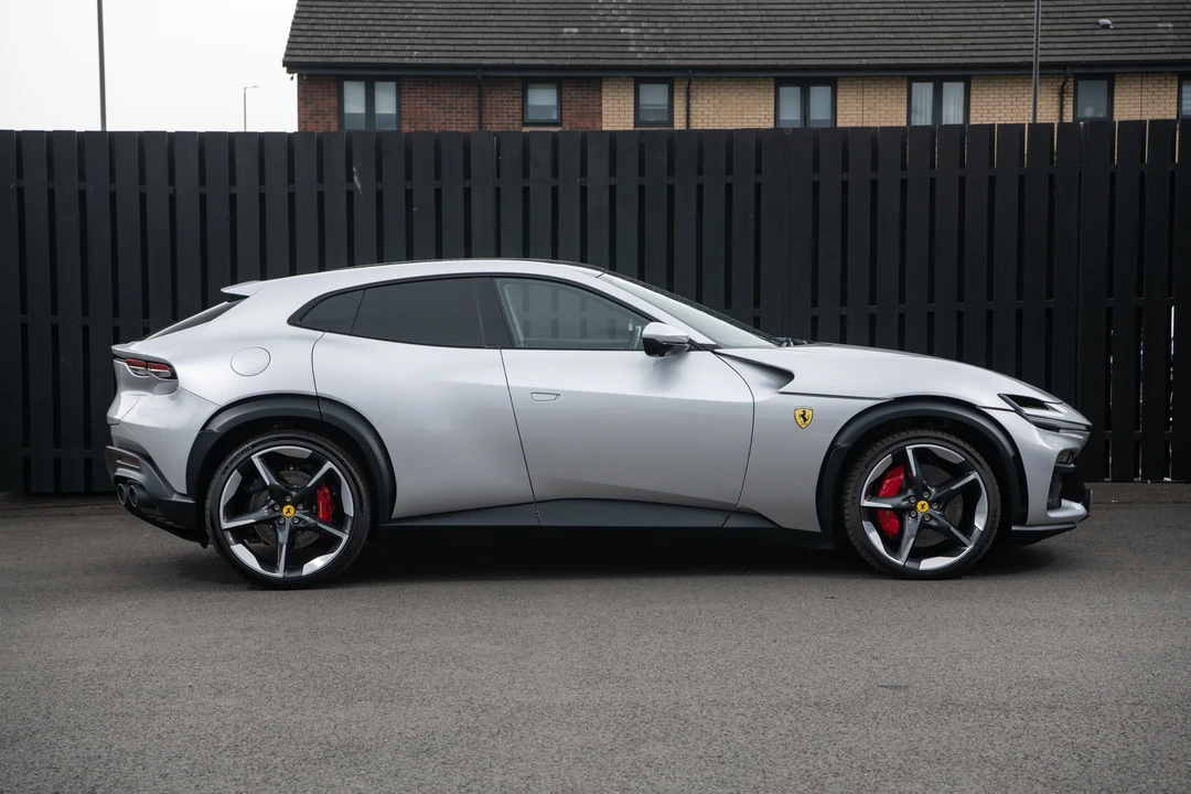 2023 Ferrari Purosangue - Image 8 of 31
