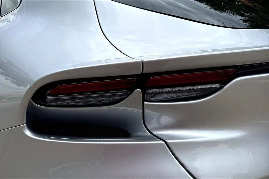2023 Ferrari Purosangue - Image 23 of 31