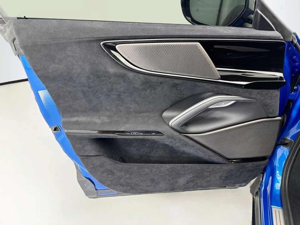 2023 Ferrari Purosangue - Image 23 of 31