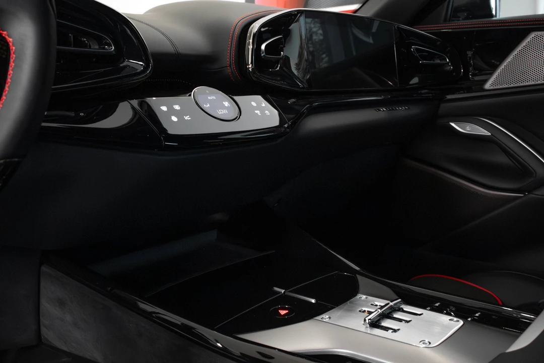 2023 Ferrari Purosangue - Image 14 of 17