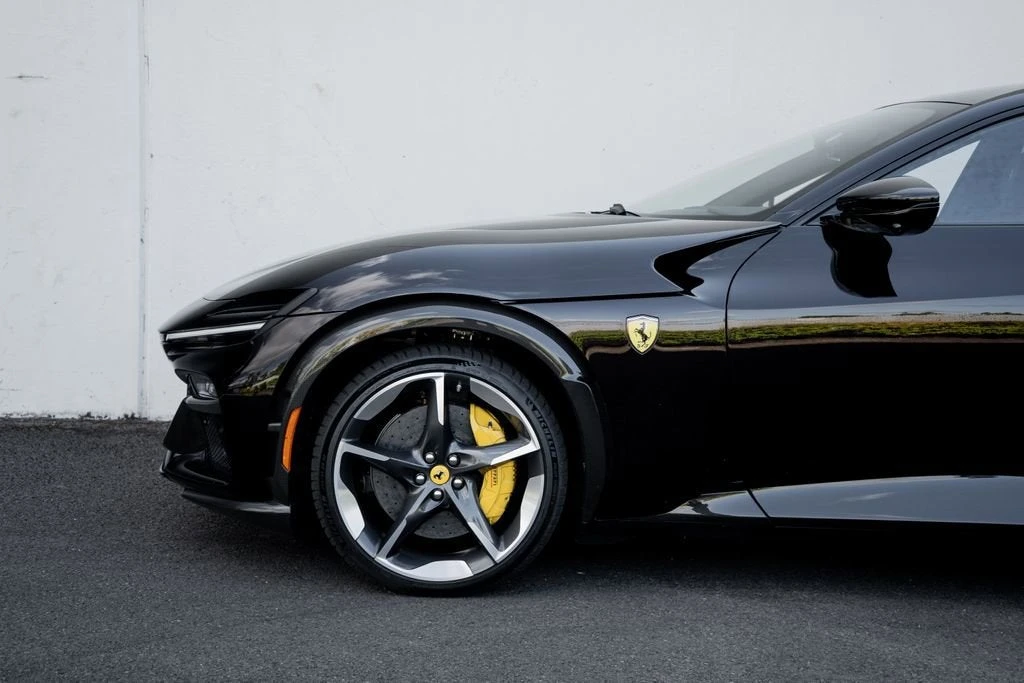 2023 Ferrari Purosangue - Image 15 of 31