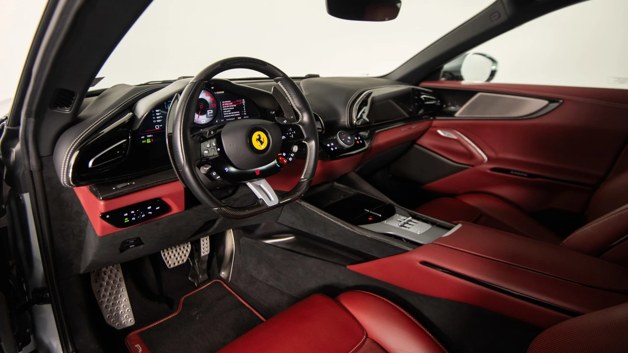 2023 Ferrari Purosangue - Image 18 of 31