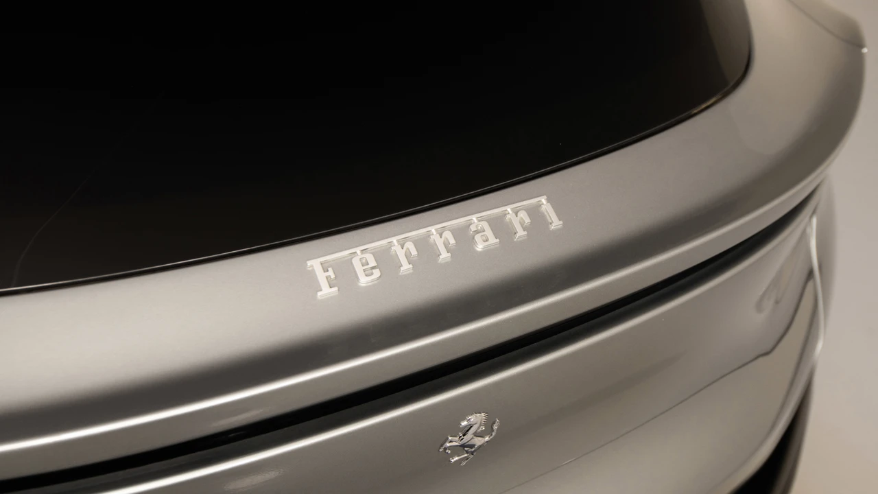 2023 Ferrari Purosangue - Image 12 of 31
