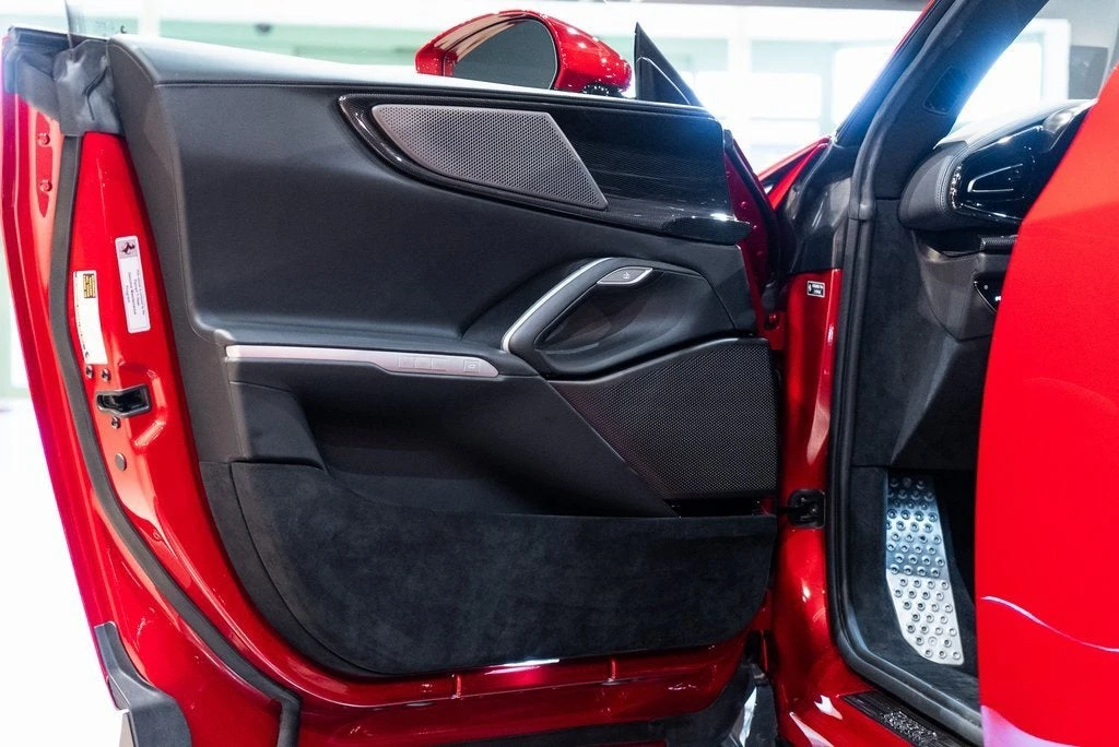 2023 Ferrari Purosangue - Image 21 of 31