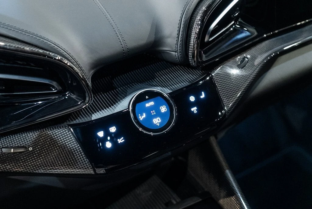 2023 Ferrari Purosangue - Image 28 of 31