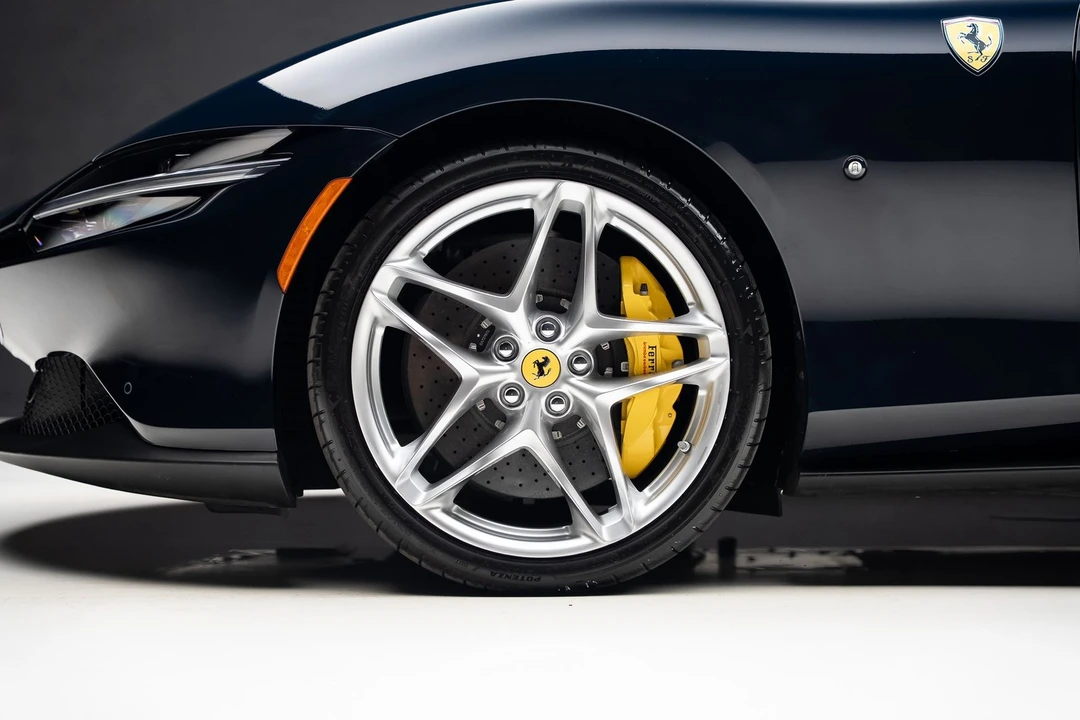 2023 Ferrari Roma - Image 20 of 31