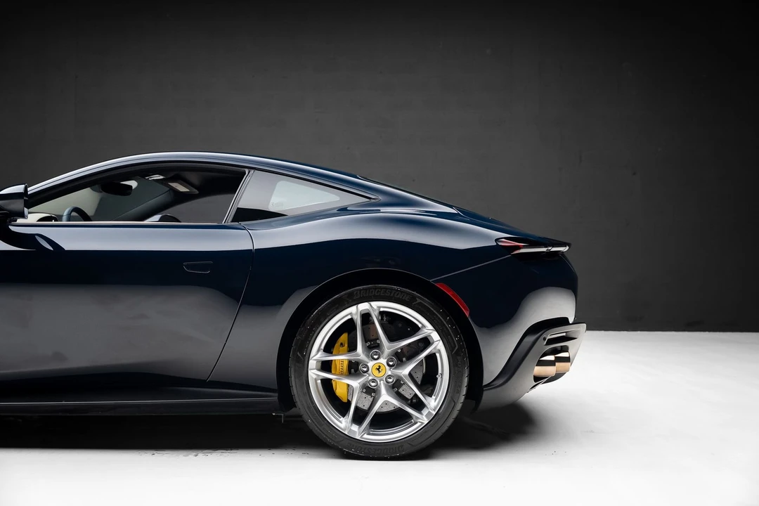 2023 Ferrari Roma - Image 21 of 31