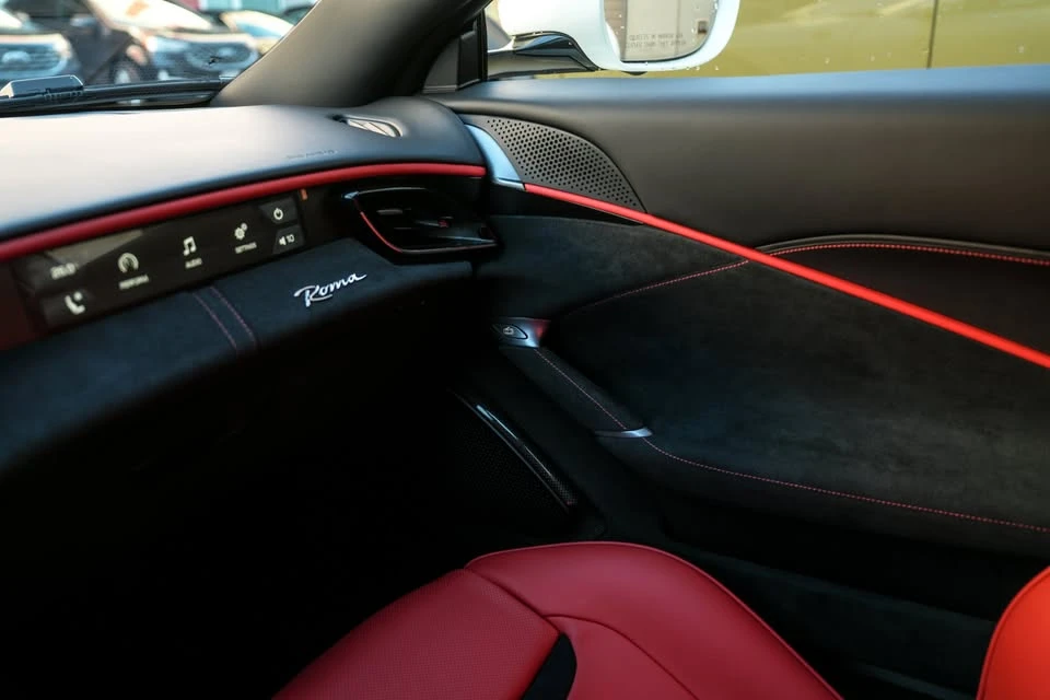 2023 Ferrari Roma - Image 10 of 20