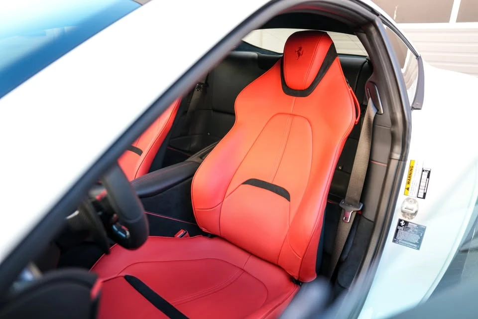 2023 Ferrari Roma - Image 15 of 20