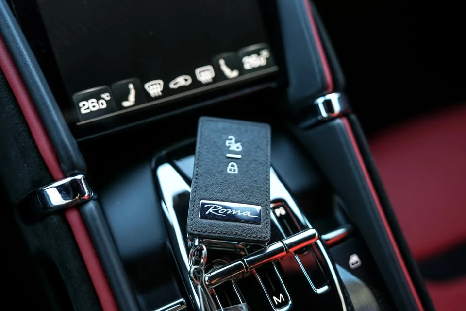 2023 Ferrari Roma - Image 11 of 20