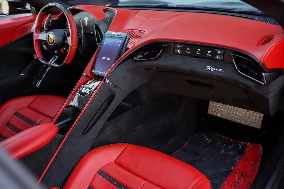 2023 Ferrari Roma - Image 12 of 20