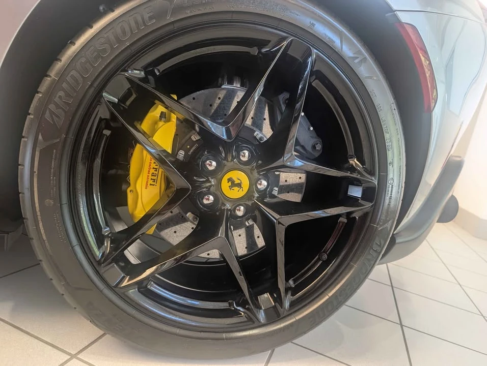 2023 Ferrari Roma - Image 14 of 14