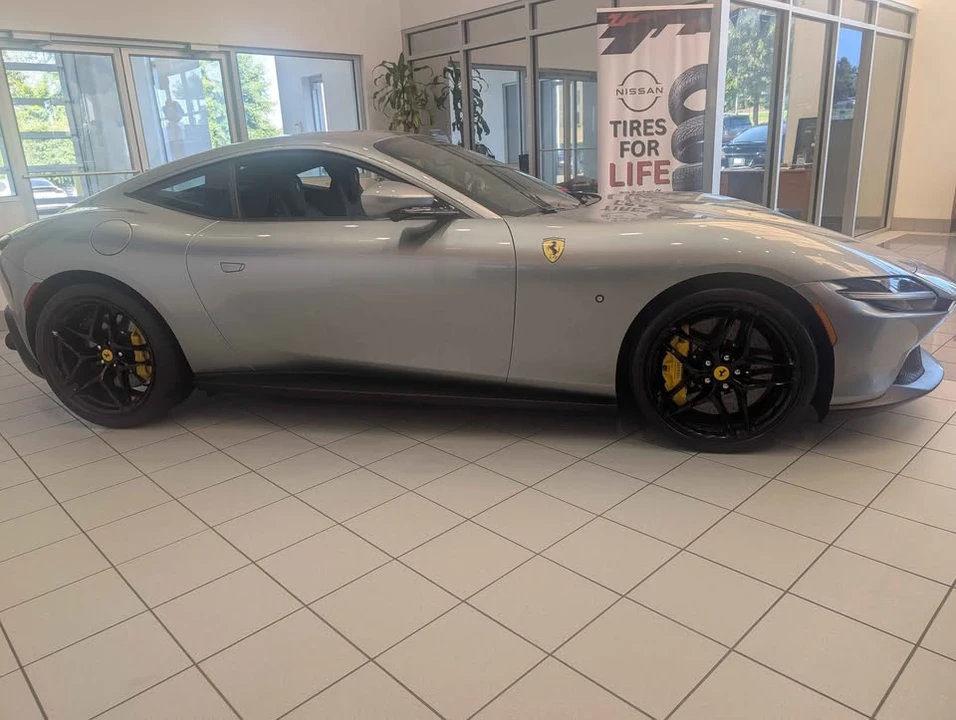 2023 Ferrari Roma - Image 4 of 14