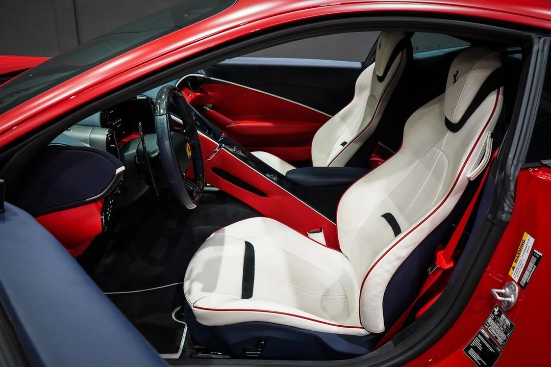 2023 Ferrari Roma - Image 27 of 31