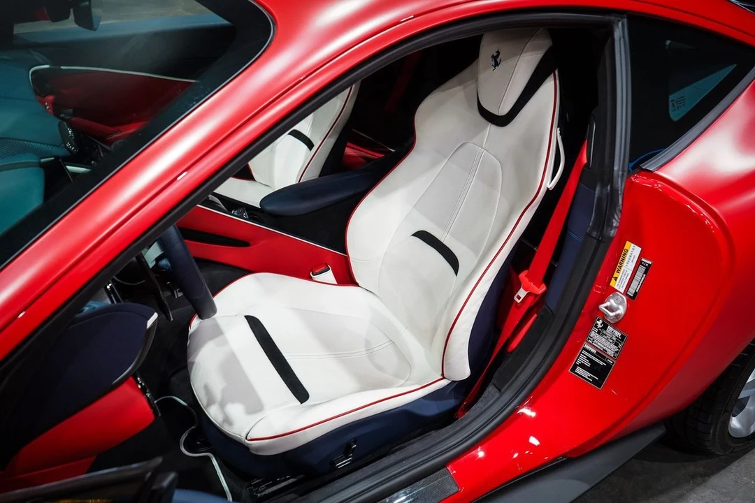 2023 Ferrari Roma - Image 28 of 31