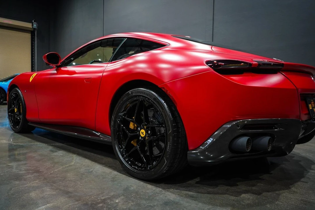 2023 Ferrari Roma - Image 19 of 21