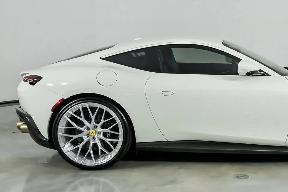 2023 Ferrari Roma - Image 13 of 20