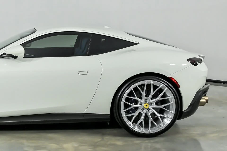2023 Ferrari Roma - Image 8 of 20