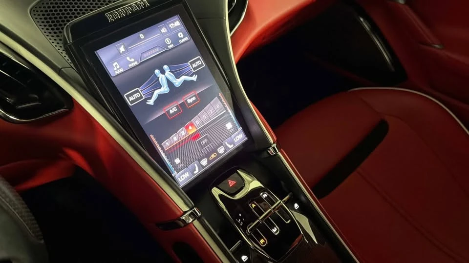 2023 Ferrari Roma - Image 19 of 20