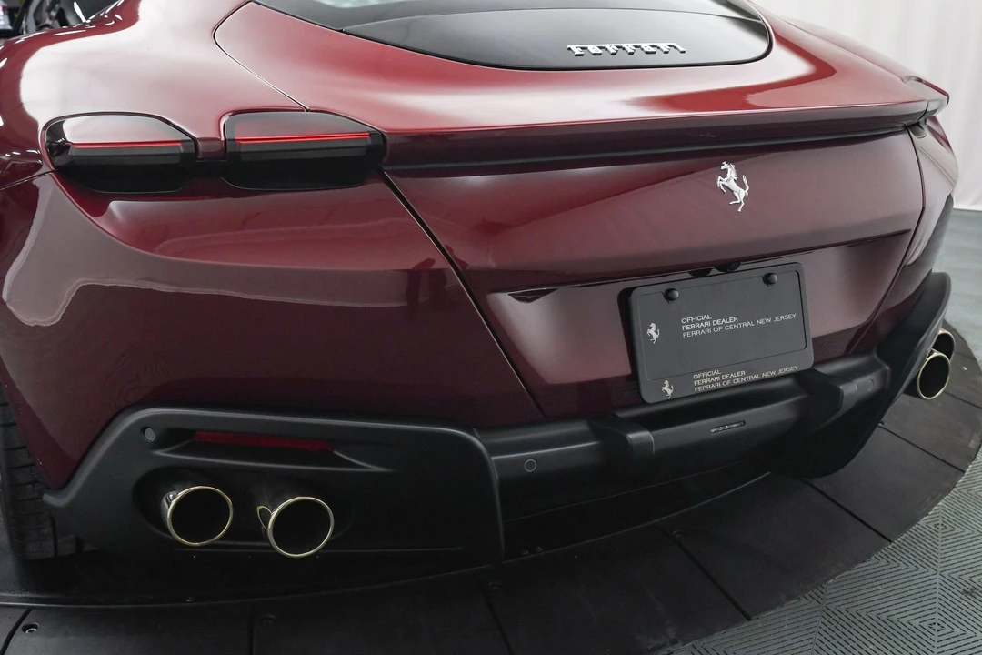 2023 Ferrari Roma - Image 22 of 31
