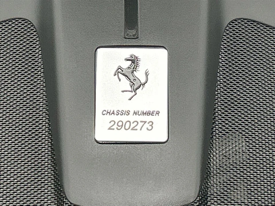 2023 Ferrari Roma - Image 28 of 31