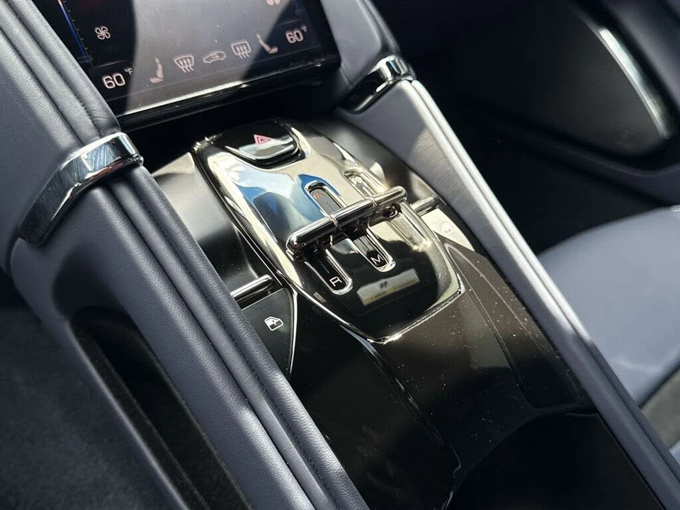 2023 Ferrari Roma - Image 20 of 31