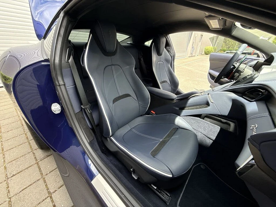 2023 Ferrari Roma - Image 24 of 31