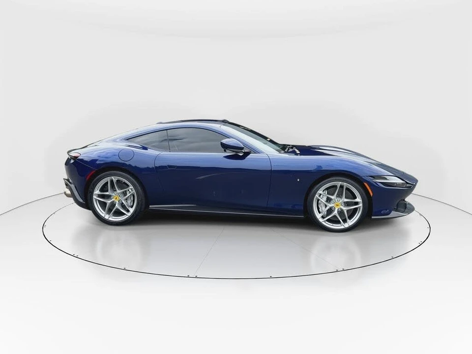 2023 Ferrari Roma - Image 9 of 31