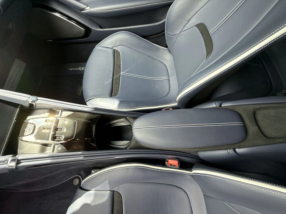 2023 Ferrari Roma - Image 21 of 31