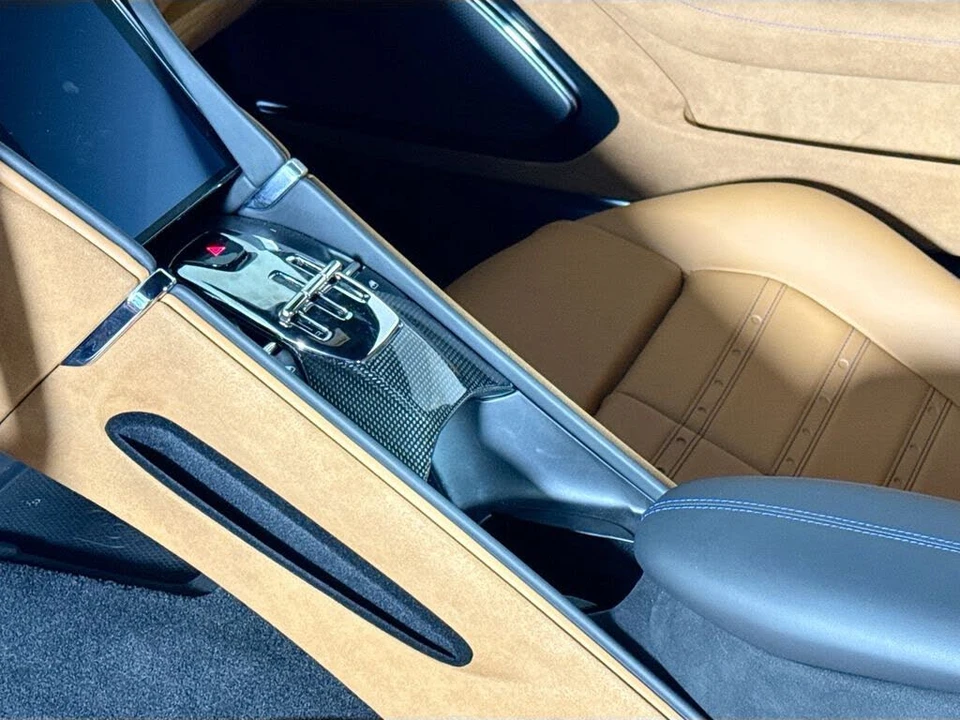 2023 Ferrari Roma - Image 16 of 29