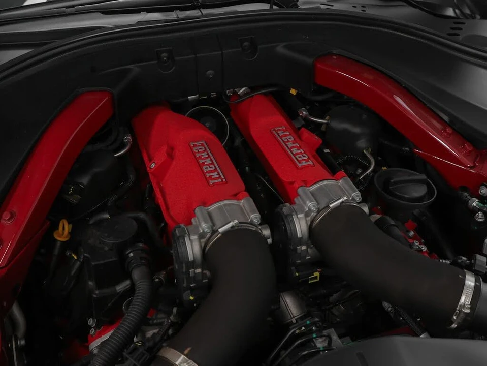 2023 Ferrari Roma - Image 17 of 31